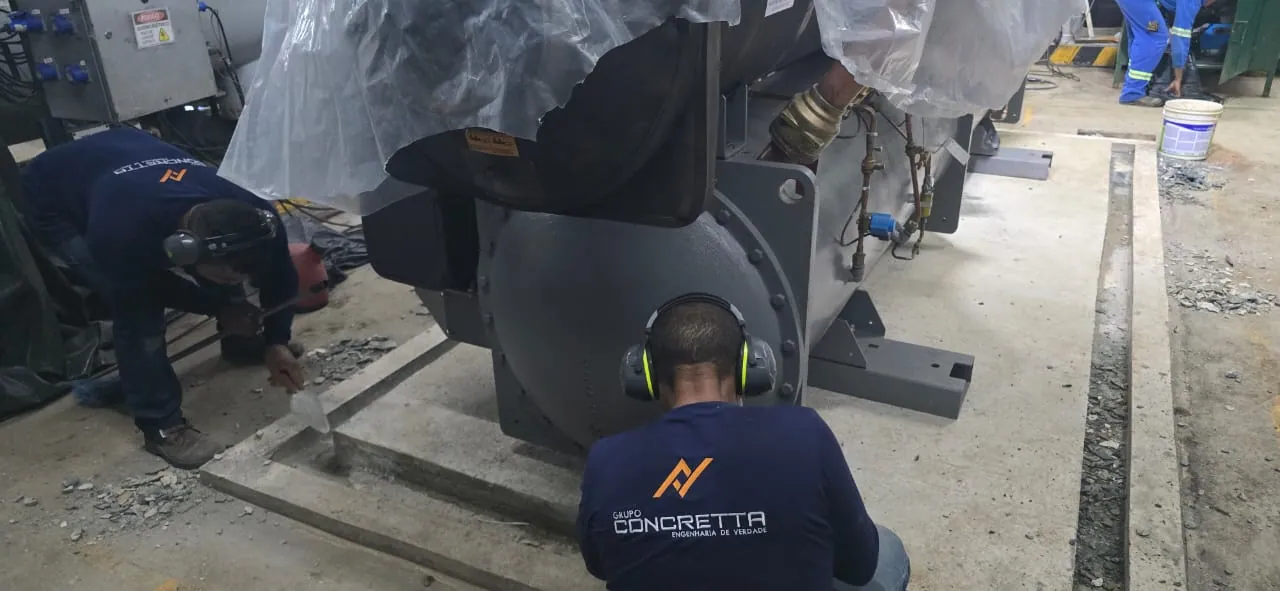 Equipe do Grupo Concretta em obra de infraestrutura elétrica